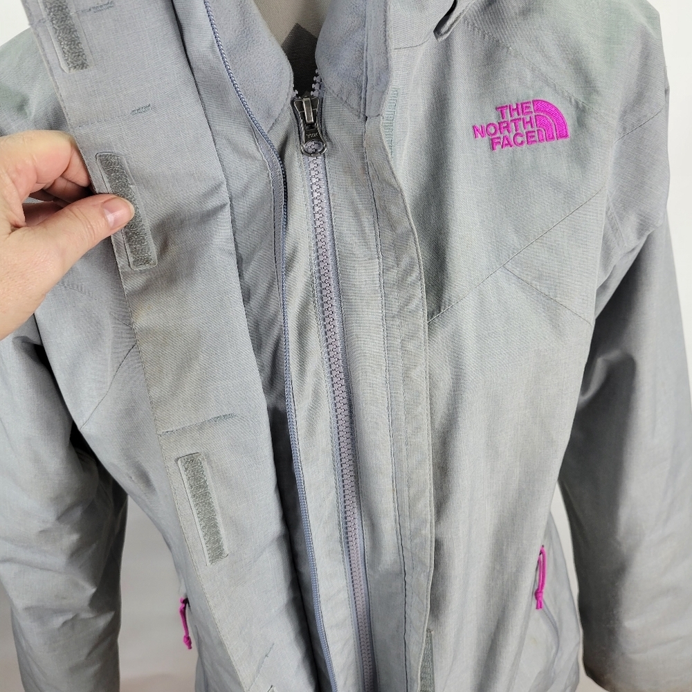 Womans The North Face HyVent Lightweight Jacket Gray/Pink size Small Hooded - Picture 2 of 16